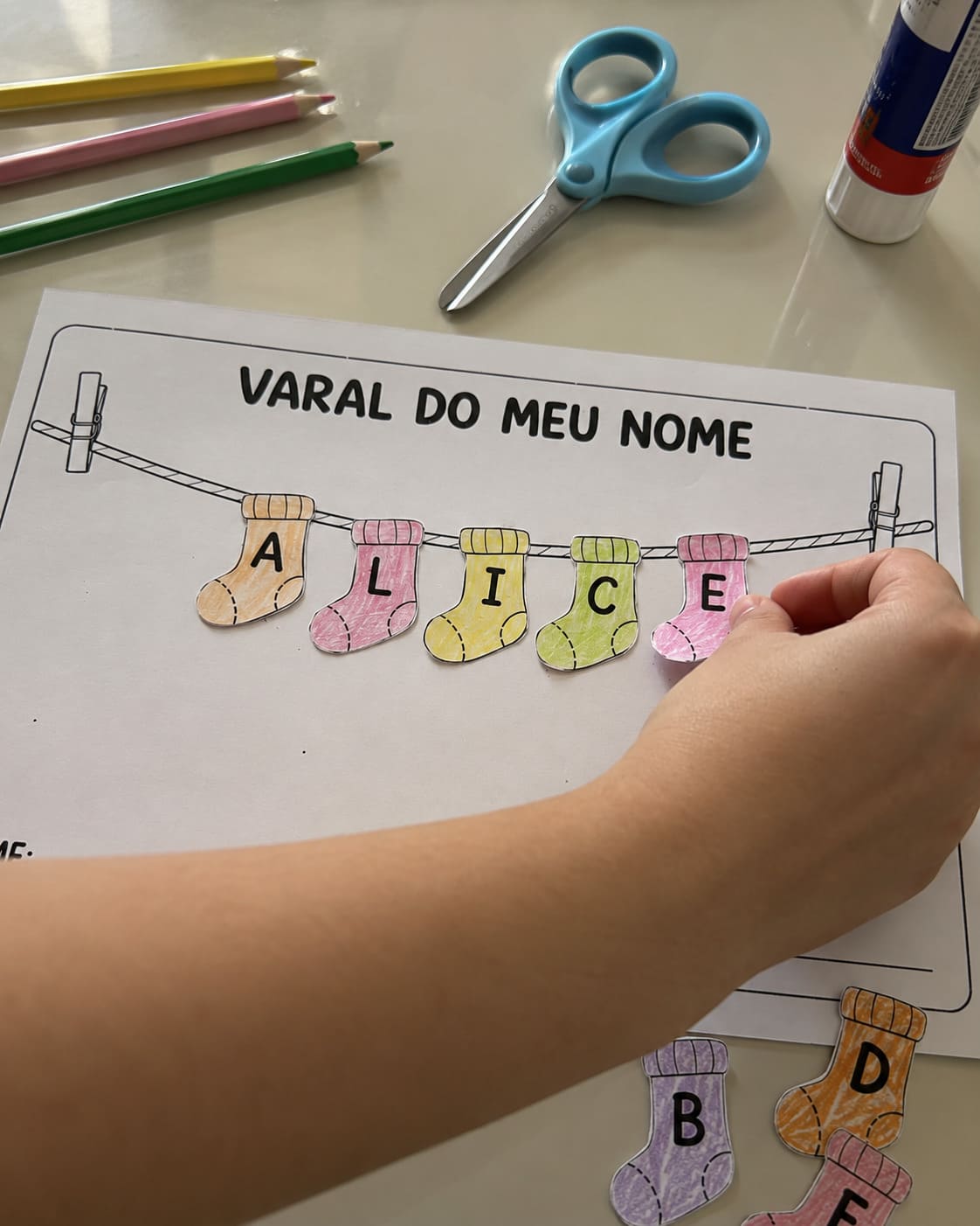 Atividade de Alfabetização: Varal do Meu Nome - imagem 1